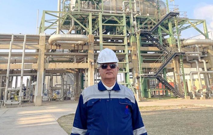 گفت‌وگو با رئیس كل بهره‌برداری ناحیه ۵ پتروشیمی تبریز