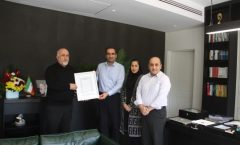 قدرشناسی به سبک افشین کیانی؛ مدیرعامل پتروشیمی کارون از نقش‌آفرینان در کسب عنوان شرکت برتر در دانش‌ نوآورانه در پتروفن 1404 تقدیر کرد