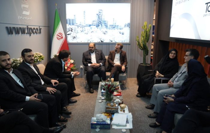 در حاشیه برگزاری نمایشگاه ایرانپلاست ۱۴۰۴ در حاشیه برگزاری نمایشگاه ایرانپلاست ۱۴۰۴