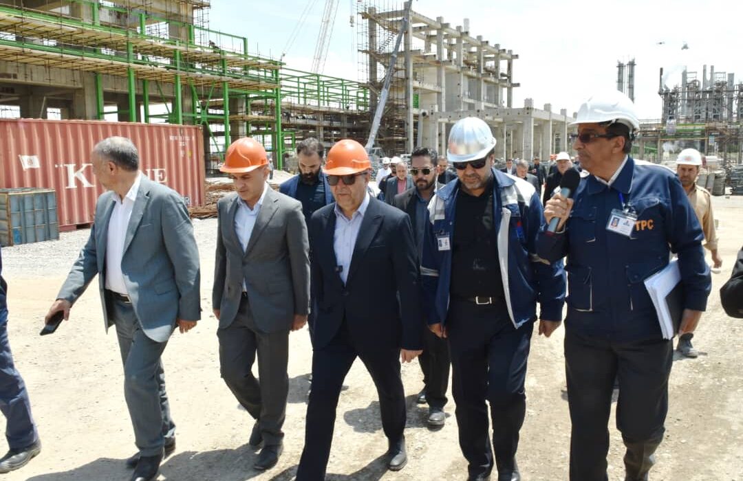 بازدید میدانی استاندار آذربایجان شرقی از قلب صنعت شمال‌غرب؛ حمایت کامل برای پیشرفت پروژه‌های پتروشیمی تبریز