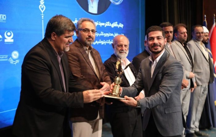 تقدیر ملی از رویکرد پایدار و زیستمحیطی پتروشیمی تبریز در هشتمین اجلاس مسئولیتپذیری اجتماعی تقدیر ملی از رویکرد پایدار و زیستمحیطی پتروشیمی تبریز در هشتمین اجلاس مسئولیتپذیری اجتماعی