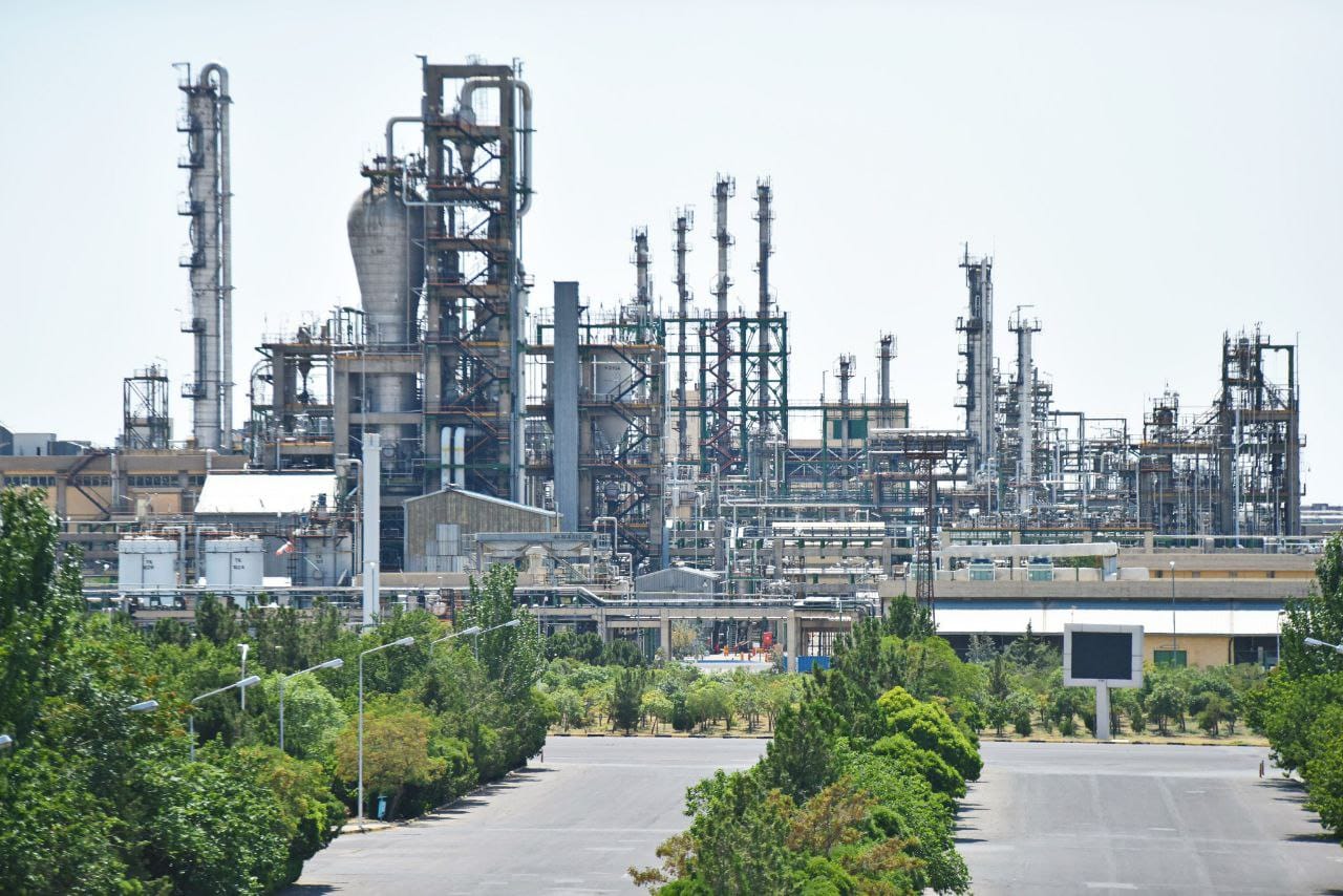 مدیریت موفق عرضه، تنوع سازی محصولات و موقعیت رقابتی مستحکم پتروشیمی تبریز در بورس کالا