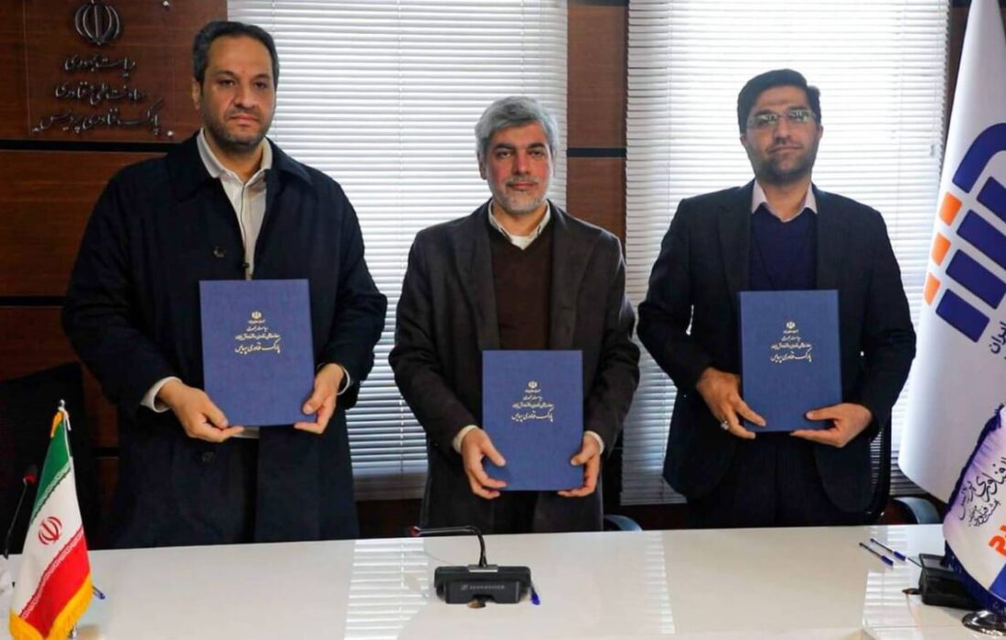 امضای قرارداد سرمایه‌گذاری ۱۰۰۰ میلیاردریالی برای توسعه فناوری‌های صنعت نفت، گاز و پتروشیمی