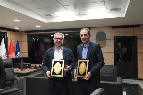 تفاهمنامه همکاری علمی و پژوهشی میان پتروشیمی جمپیلن و دانشگاه خلیج فارس بوشهر امضا شد تفاهمنامه همکاری علمی و پژوهشی میان پتروشیمی جمپیلن و دانشگاه خلیج فارس بوشهر امضا شد